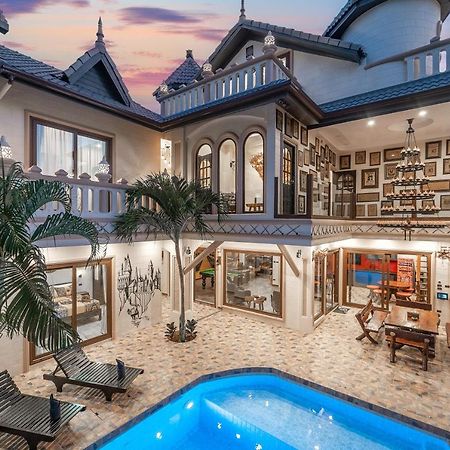 Potterland Luxury Pool Villa Pattaya Walking Street 6 Bedrooms المظهر الخارجي الصورة