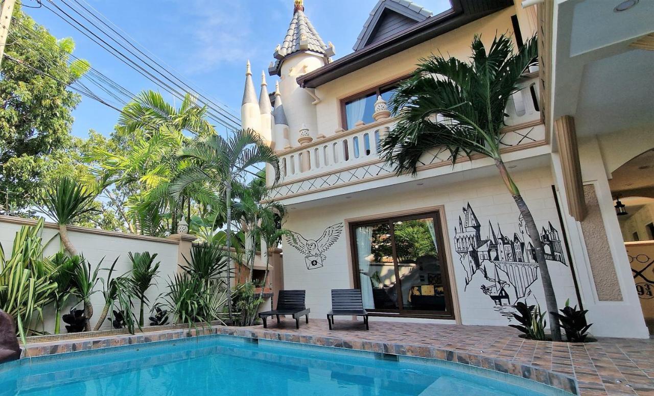 Potterland Luxury Pool Villa Pattaya Walking Street 6 Bedrooms المظهر الخارجي الصورة