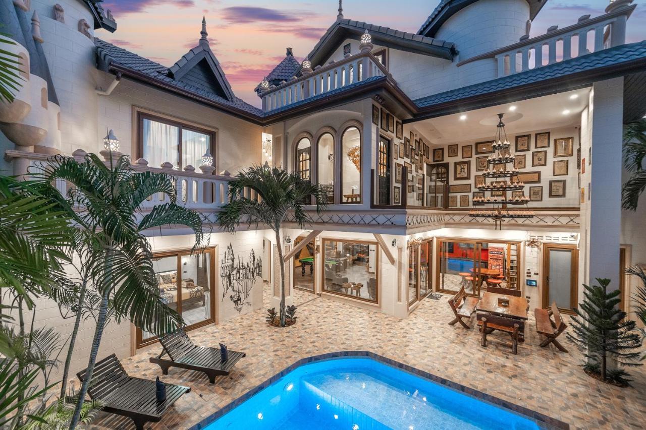 Potterland Luxury Pool Villa Pattaya Walking Street 6 Bedrooms المظهر الخارجي الصورة