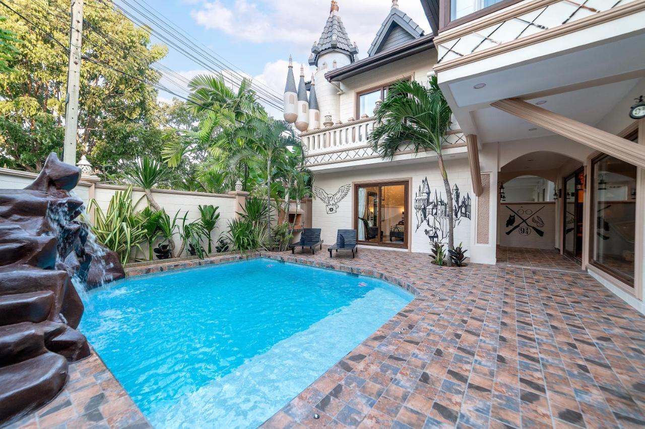 Potterland Luxury Pool Villa Pattaya Walking Street 6 Bedrooms المظهر الخارجي الصورة